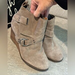 Lucky Brand Tan Suede Wedge Bootie Women’s Size 37